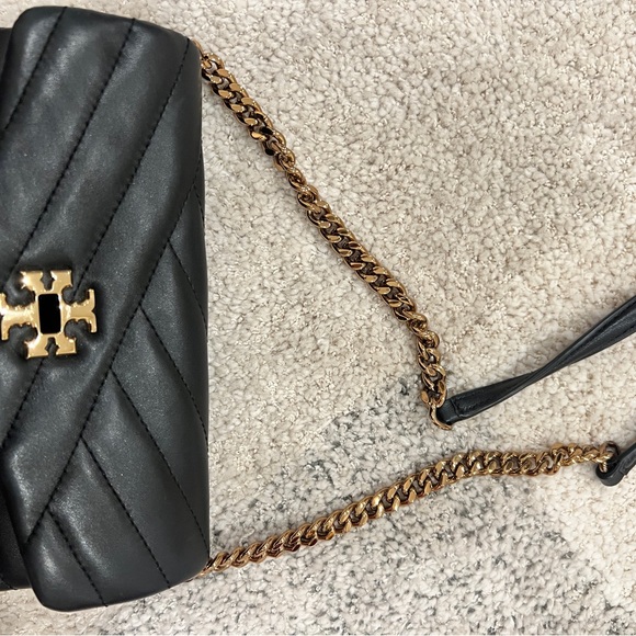 NWOT Tory Burch Kira Chevron Chain Wallet Black Crossbody Purse with Chain Strap - Picture 10 of 13